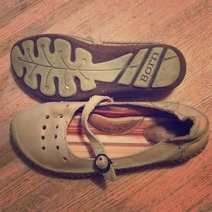 Born Mary Janes size 7 nude